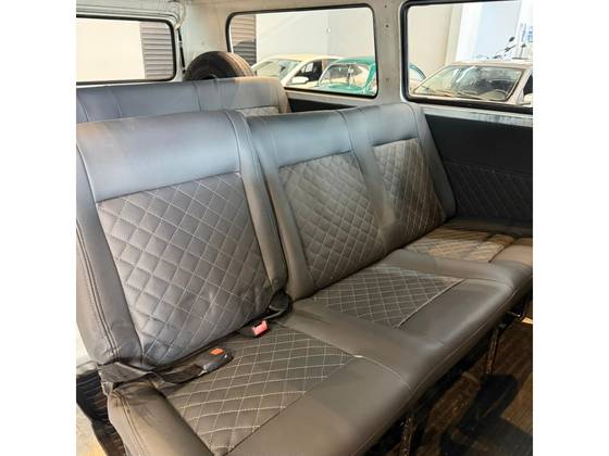 VOLKSWAGEN KOMBI 1.6 MI STD 8V GASOLINA 3P MANUAL VOLKSWAGEN KOMBI 1.6 MI STD 8V GASOLINA 3P MANUAL